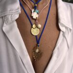 Colar Elástico Cruz-Avé-ÁrvoreCoral